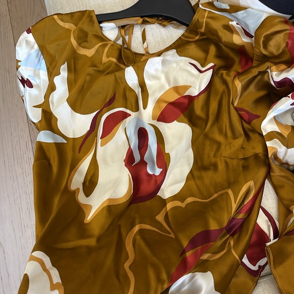 Reformation Davina 100% Silk Dress in Sepia size M - Picture 9 of 9